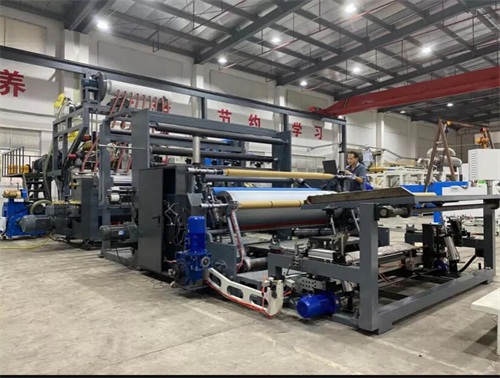 孔杰：靠服务至上做到全国前十，不跟国内同行抢饭碗 ｜ 对话浠商奋进者